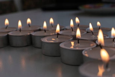 BISPOL AURA Podgrzewacze zapachowe tealight BIAŁE KWIATY, 18 szt