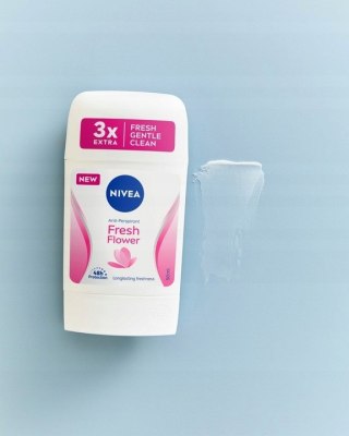 NIVEA Antyperspirant w sztyfcie Fresh Flower 50 ml