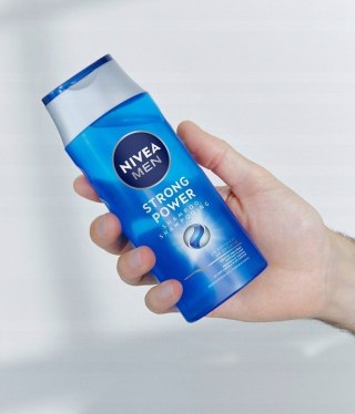 NIVEA MEN STRONG POWER Szampon do włosów 400 ml