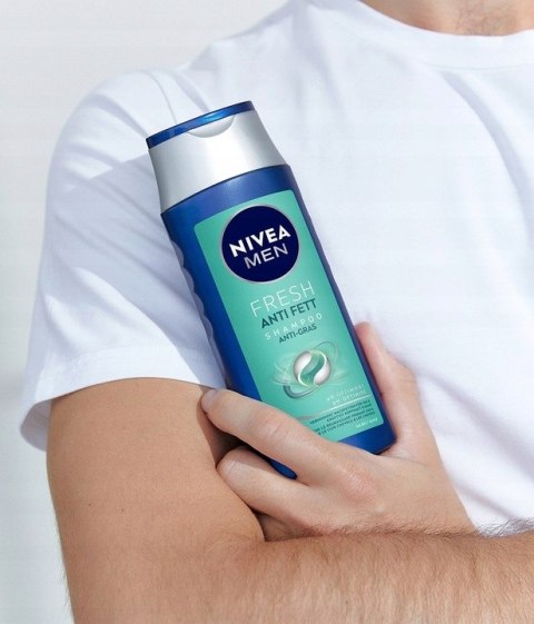 NIVEA Szampon do włosów przetłuszczających się dla mężczyzn 400ml